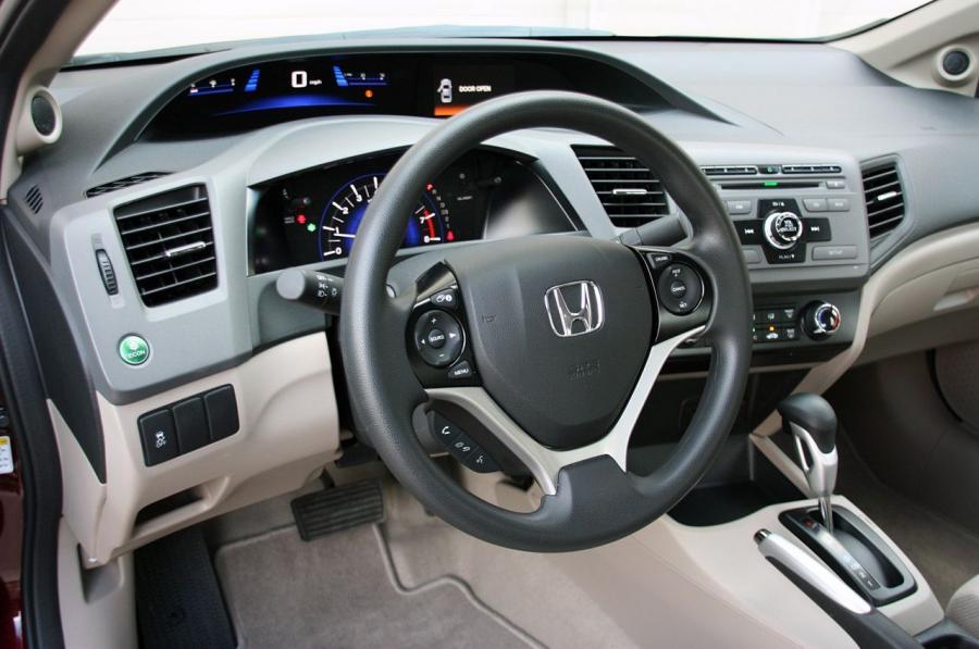  Honda Civic EX Sedan 2012 года  (фото 23 из 36)